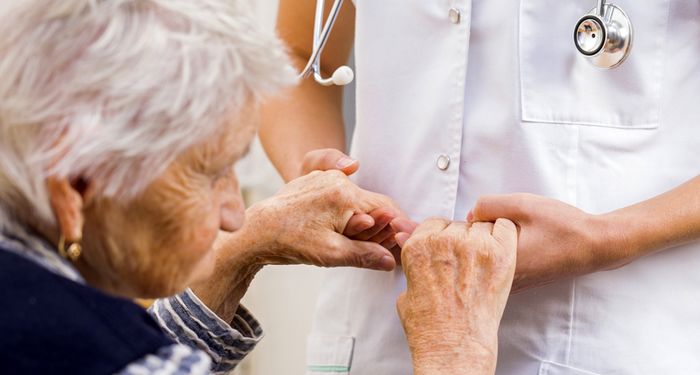نکات مهم پرستاری از سالمندان دچار کم خونی